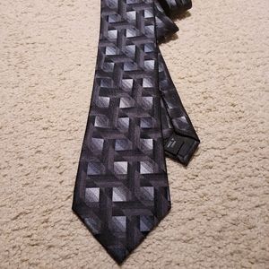 Arrow silk tie